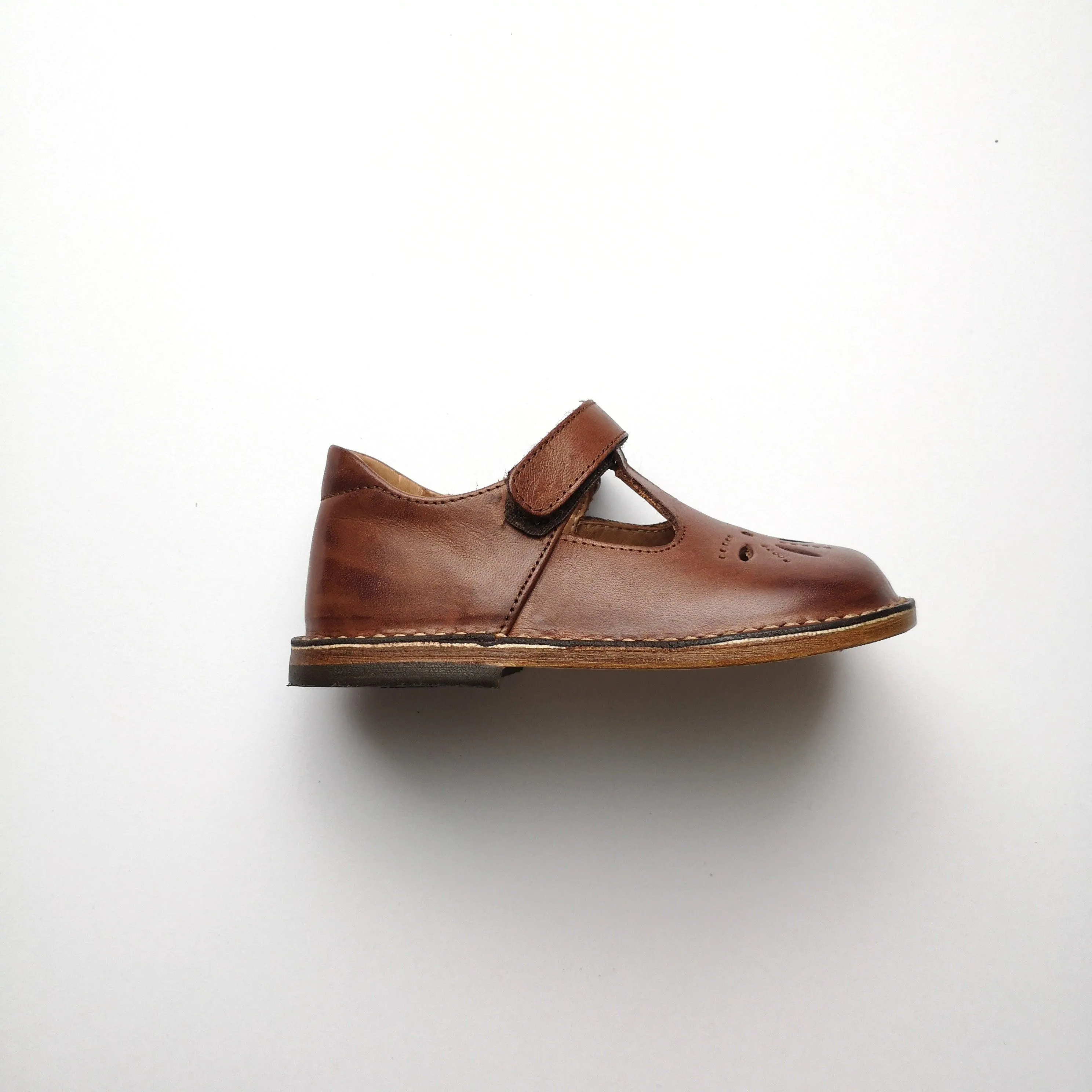 T-bar low cut/Ascot (in-stock)