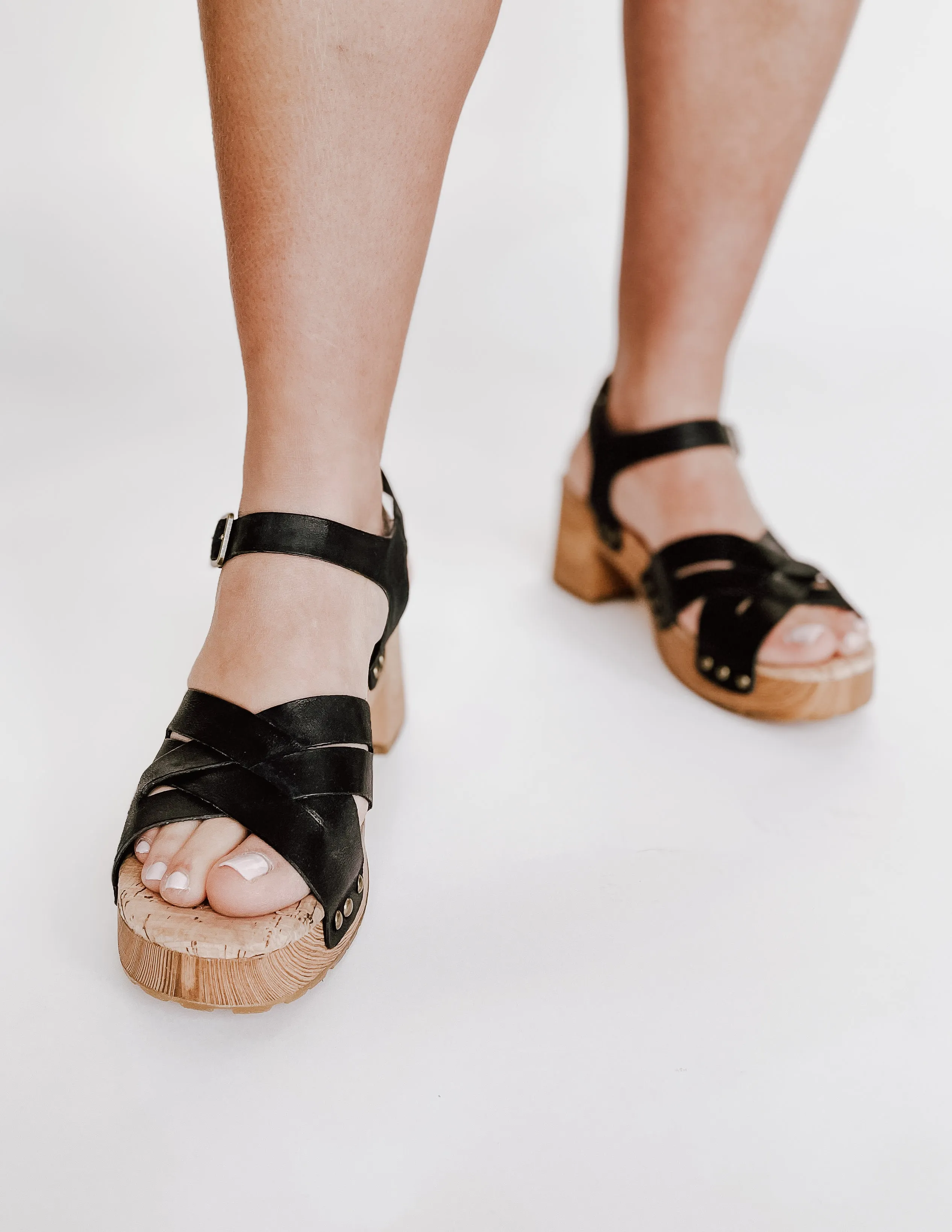 The Tia Leather Platform Sandal in Black